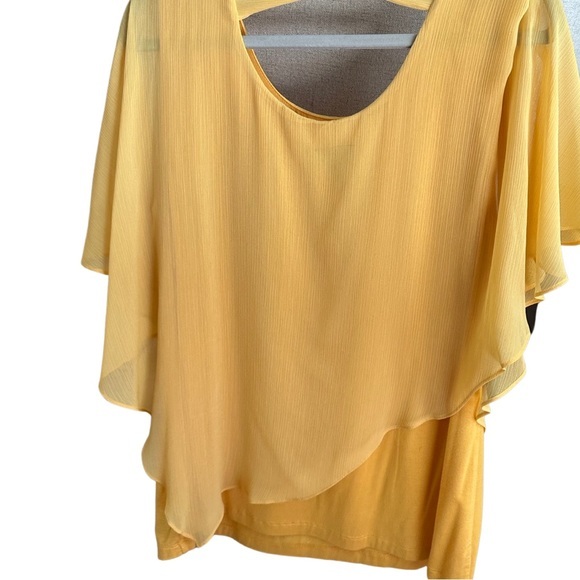 🌻IN Studio Blouse🌻 soft cotton tank under flowy yellow blouse - scooped back‎ - Picture 4 of 4